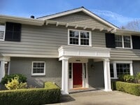 Building Photo - Elegant and Luxury home in Medina, 5 bedro...