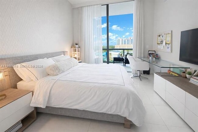 Building Photo - 3300 NE 188th St