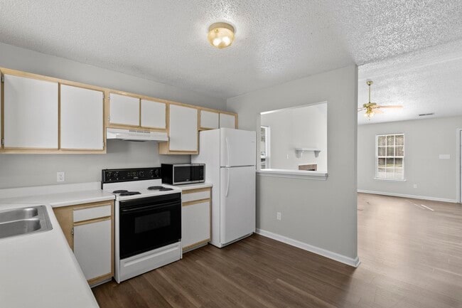 Building Photo - 116 Mesa Ln