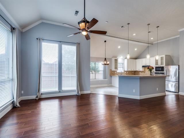 Building Photo - 4012 Lantana Ln