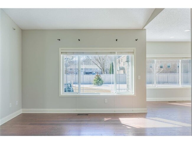 Building Photo - 1464 Ravoux Ln