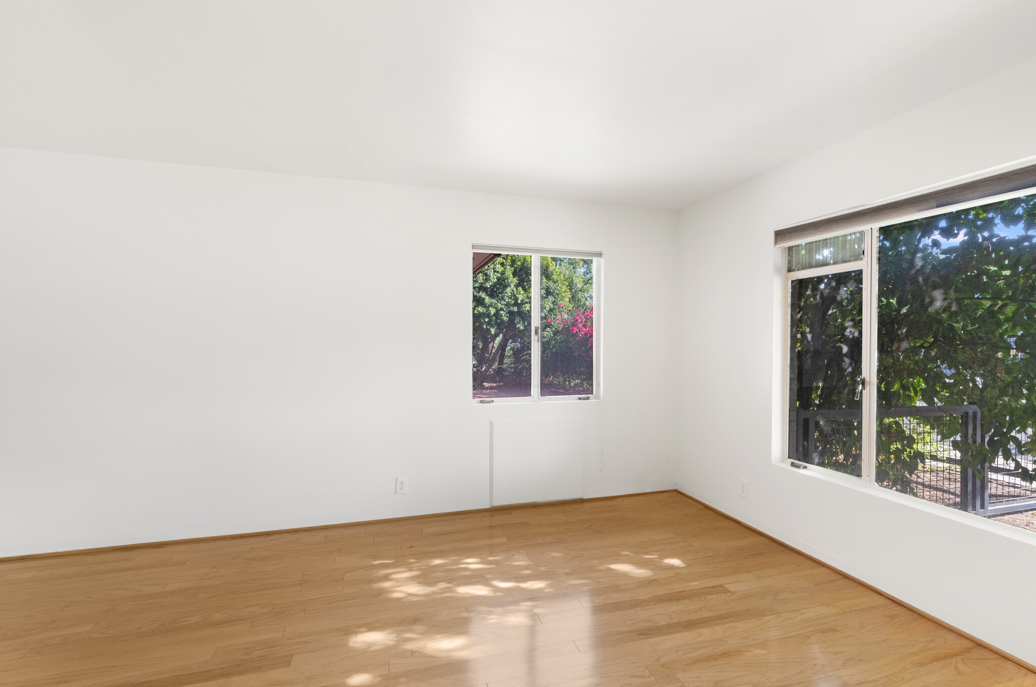 Bedroom - 543 W Coronado Rd