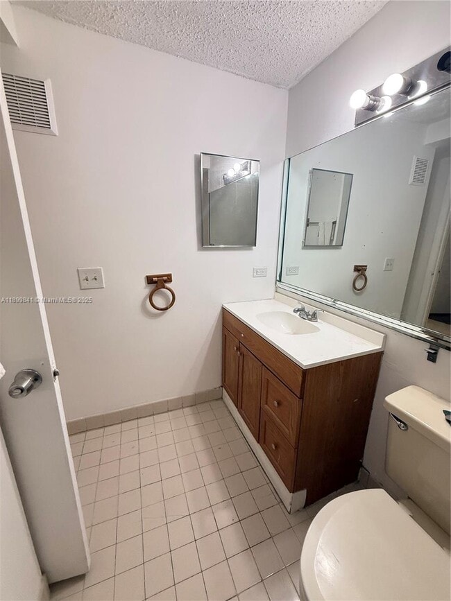 Building Photo - 8100 Geneva Ct