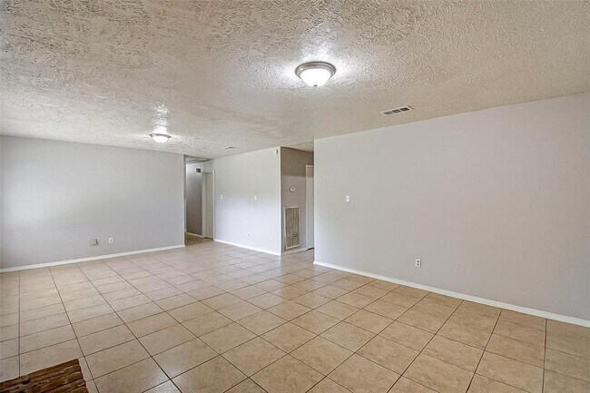 Building Photo - 11203 Doric Ct