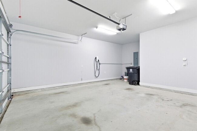 Building Photo - 3304 Cline St