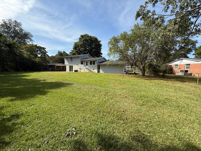 Building Photo - 3 Bedroom Rental - close to Cape Fear Vall...