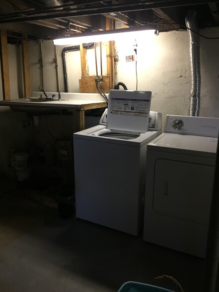 basement washer/dryer - 741 Ferdinand St