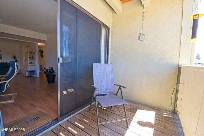 Building Photo - 2855 Idlewild Dr