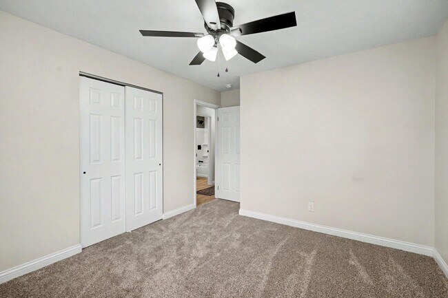Building Photo - 2569 Richmar Dr