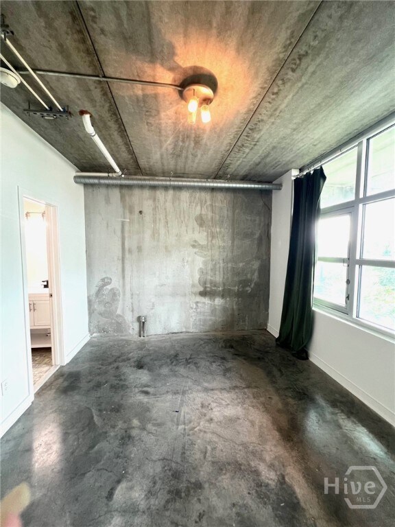 Building Photo - 545 Berrien St