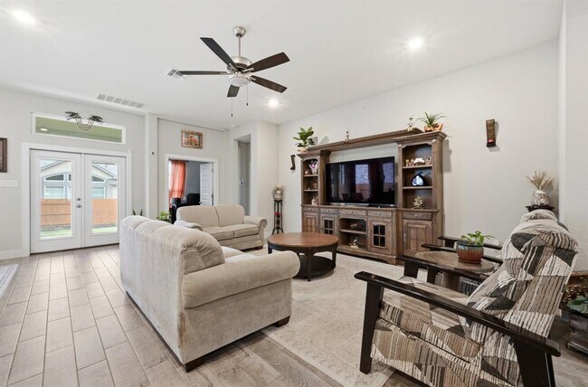 Building Photo - 169 Soft Elm Dr