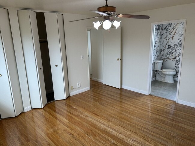 Building Photo - 2040 Barbour Dr