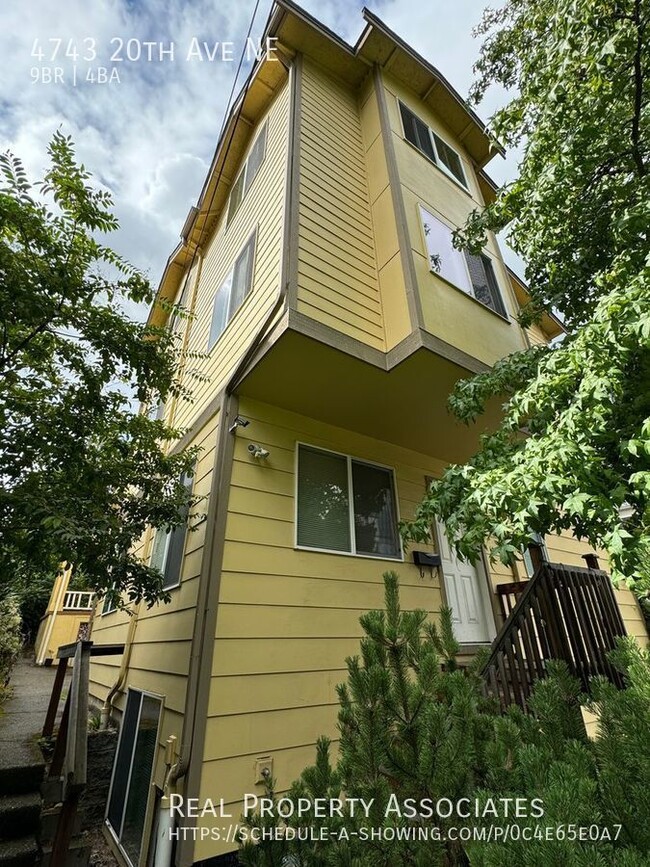 Building Photo - Spacious 9-Bedroom Home in Seattle’s Unive...