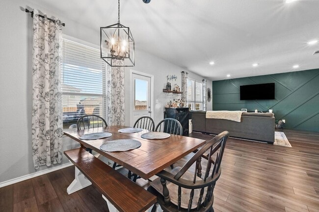 Building Photo - 317 Black Alder St