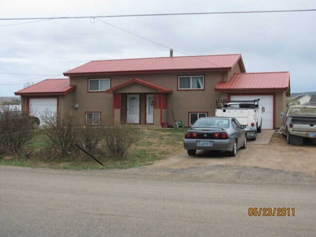 Primary Photo - 2125/2127 Vista Drive