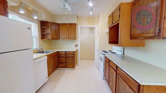 Building Photo - 4771 N Willamette Blvd