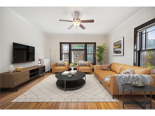 Building Photo - 1910 1st Ave S