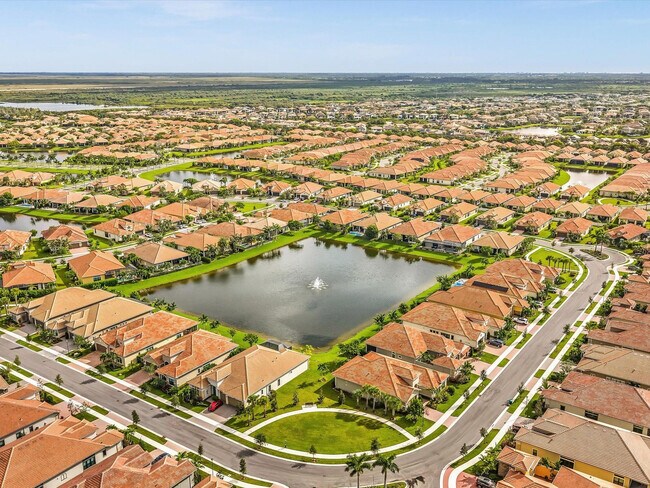 Building Photo - 8928 Bastille Cir E