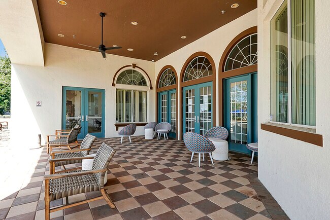 Building Photo - 112 Paloma Dr