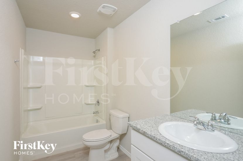 Building Photo - 14914 Watson Mill