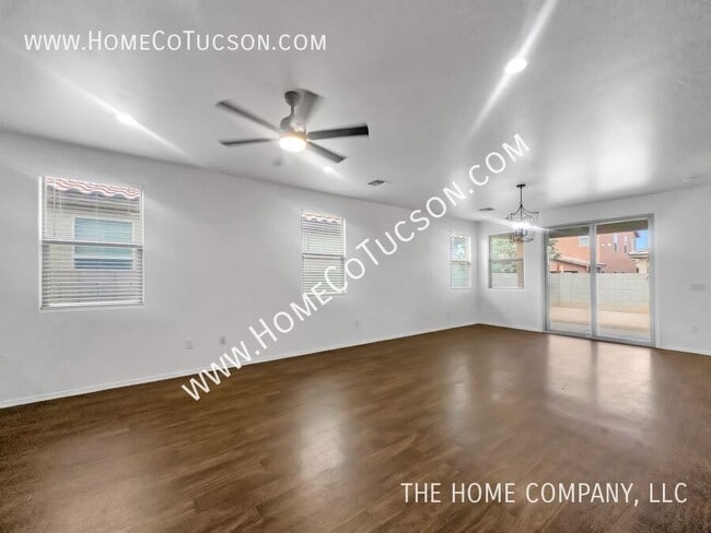 Building Photo - 6876 S Benedetti Ct