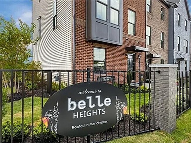 Building Photo - 2104 Boro Ridge St