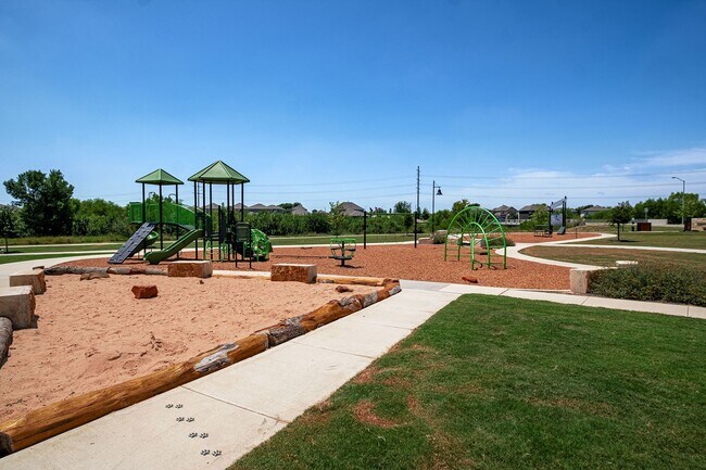 Building Photo - Homey 4 Bedroom, 2 Bath, 1-Story Home in H...