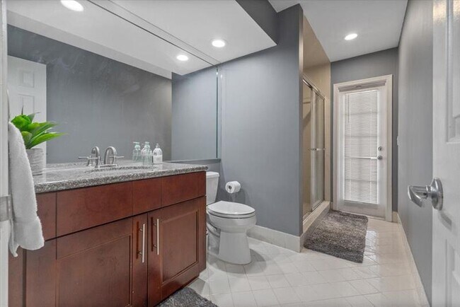 Building Photo - 10082 Harbourtown Ct
