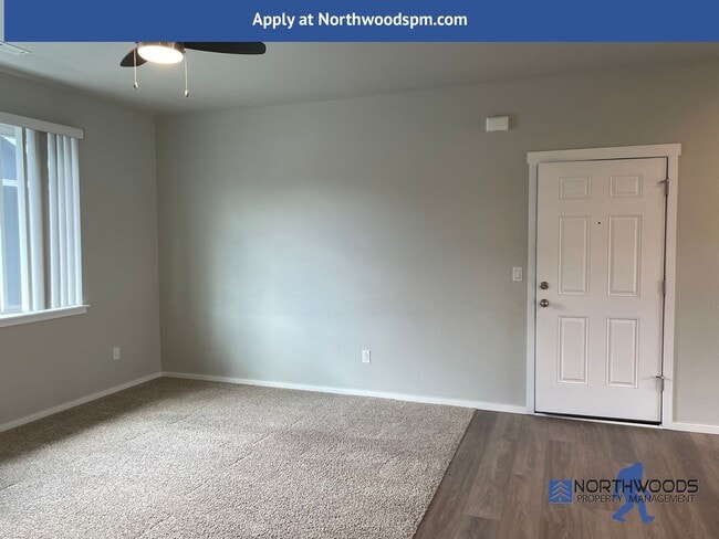 Building Photo - Newer-Very Nice 2 Bedroom 1 Bath Upstairs Apartment****HALF OFF FIRST FULL MONTHS RENT******Pet F...
