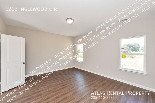 Building Photo - 1212 Inglewood Cir