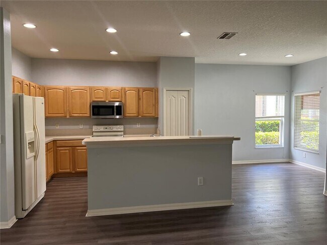 Building Photo - 3207 Banyan Hill Ln