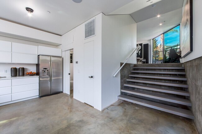 Building Photo - Architectural 1-Bed Designer Residence wit...