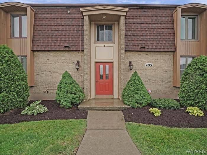 Building Photo - 205 Charter Oaks Dr