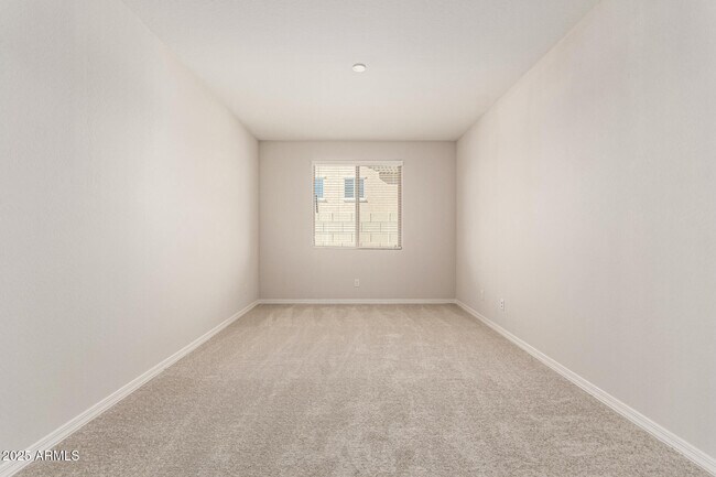 Building Photo - 17651 W Palo Verde Dr