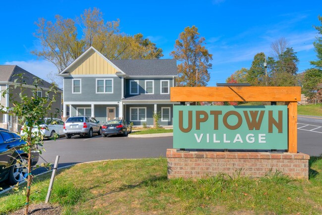 Building Photo - Two Bedroom In Uptown Village