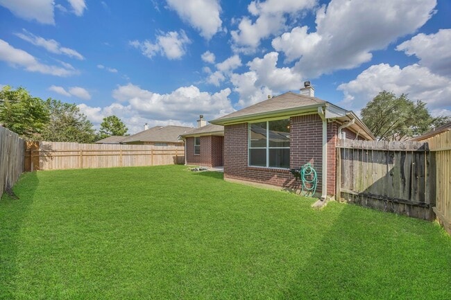 Building Photo - 12210 Woody Hollow Dr