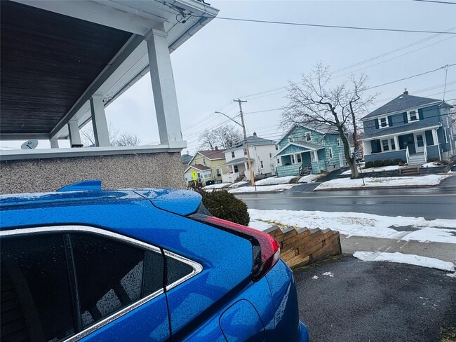 Building Photo - 121 N McKinley Ave