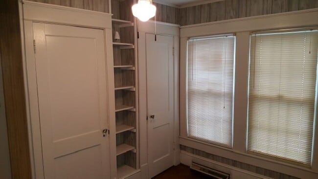 Building Photo - 2007 S Benbow Rd