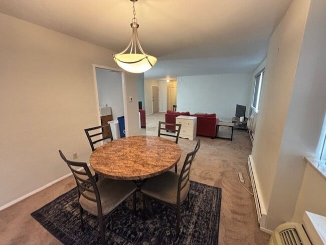 Building Photo - Beautiful Condo for Rent