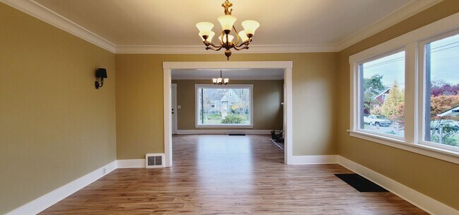 Building Photo - Rare opportunity to live in a stunning 5 B...