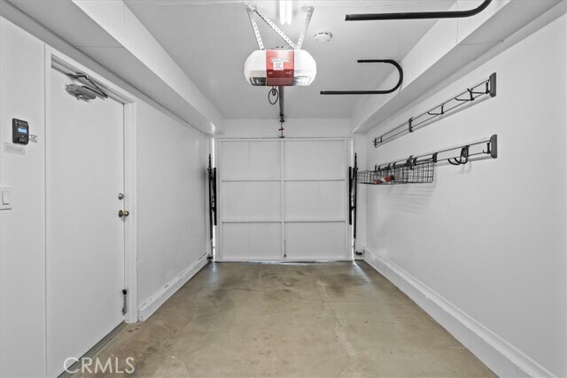 Building Photo - 1107 Loma Dr