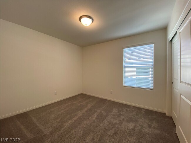 Building Photo - 5746 Prima St