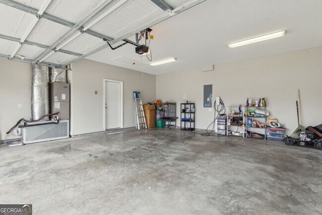 Building Photo - 145 Verano St