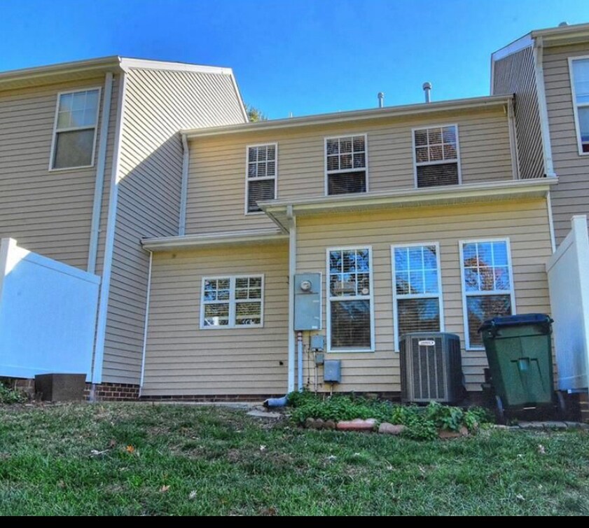 Building Photo - 5608 Santeelah Ct