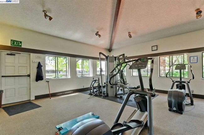 Building Photo - COMING SOON! $2850 / 2 BR - GORGEOUS REMOD...