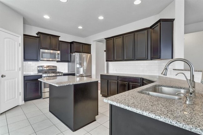 Building Photo - 131 Desert Rose Dr