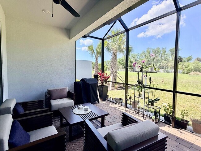 Building Photo - 6111 Mesa Gln