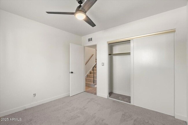 Building Photo - 7803 E Vernon Ave