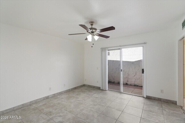 Building Photo - 8037 N 40th Ave