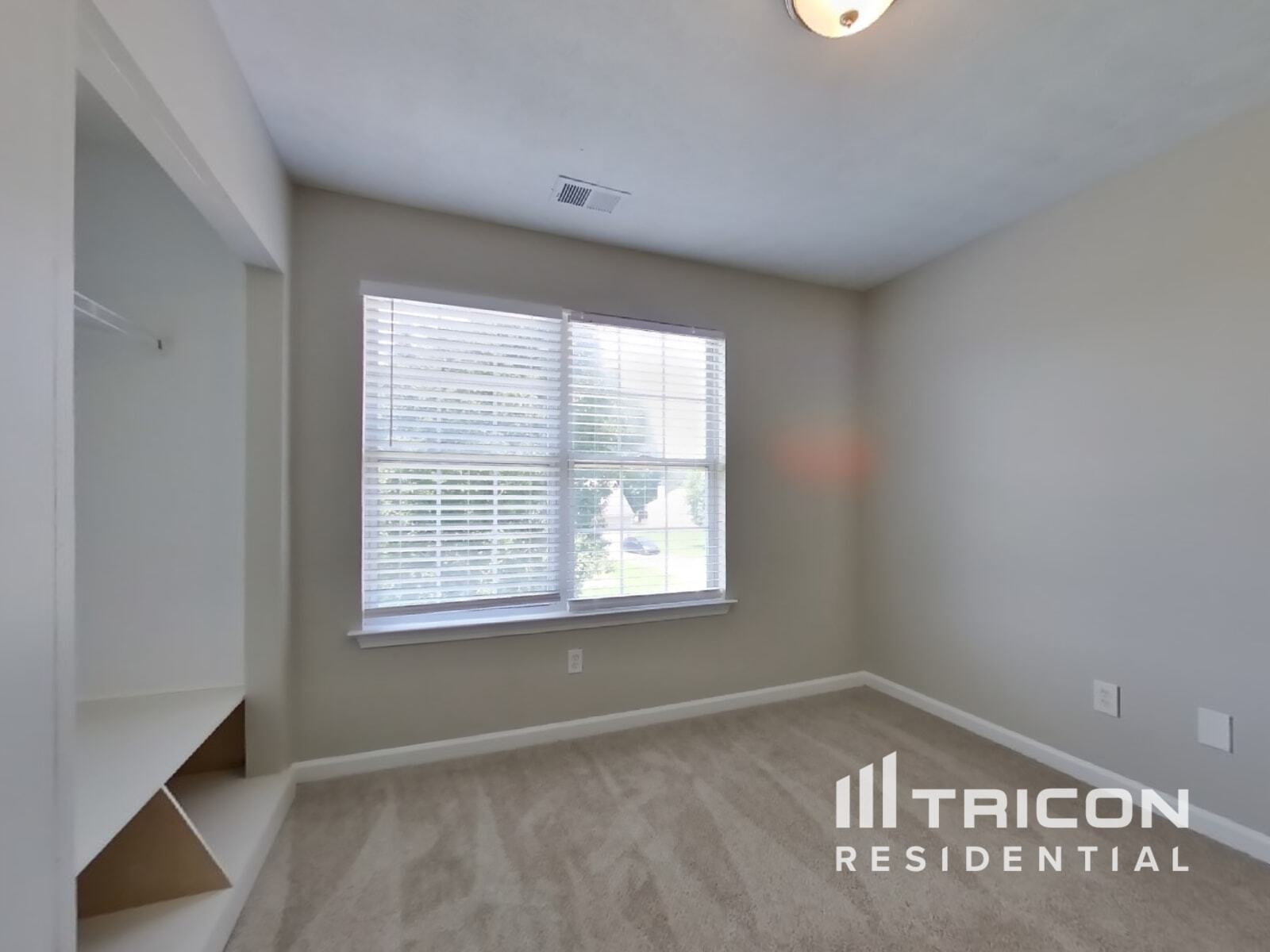 Building Photo - 1951 Hidden Valley Dr SW